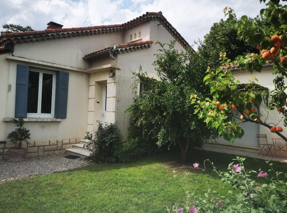 Maison Avec Piscine Dans Village Provencal. Courthézon Extérieur photo