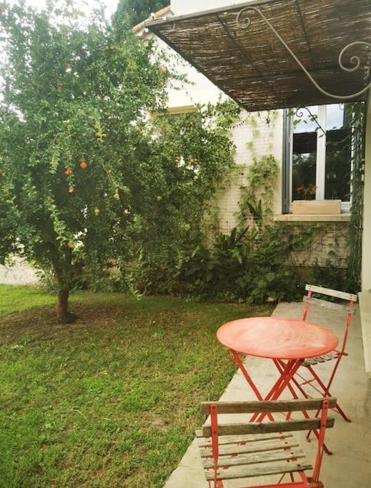 Maison Avec Piscine Dans Village Provencal. Courthézon Extérieur photo